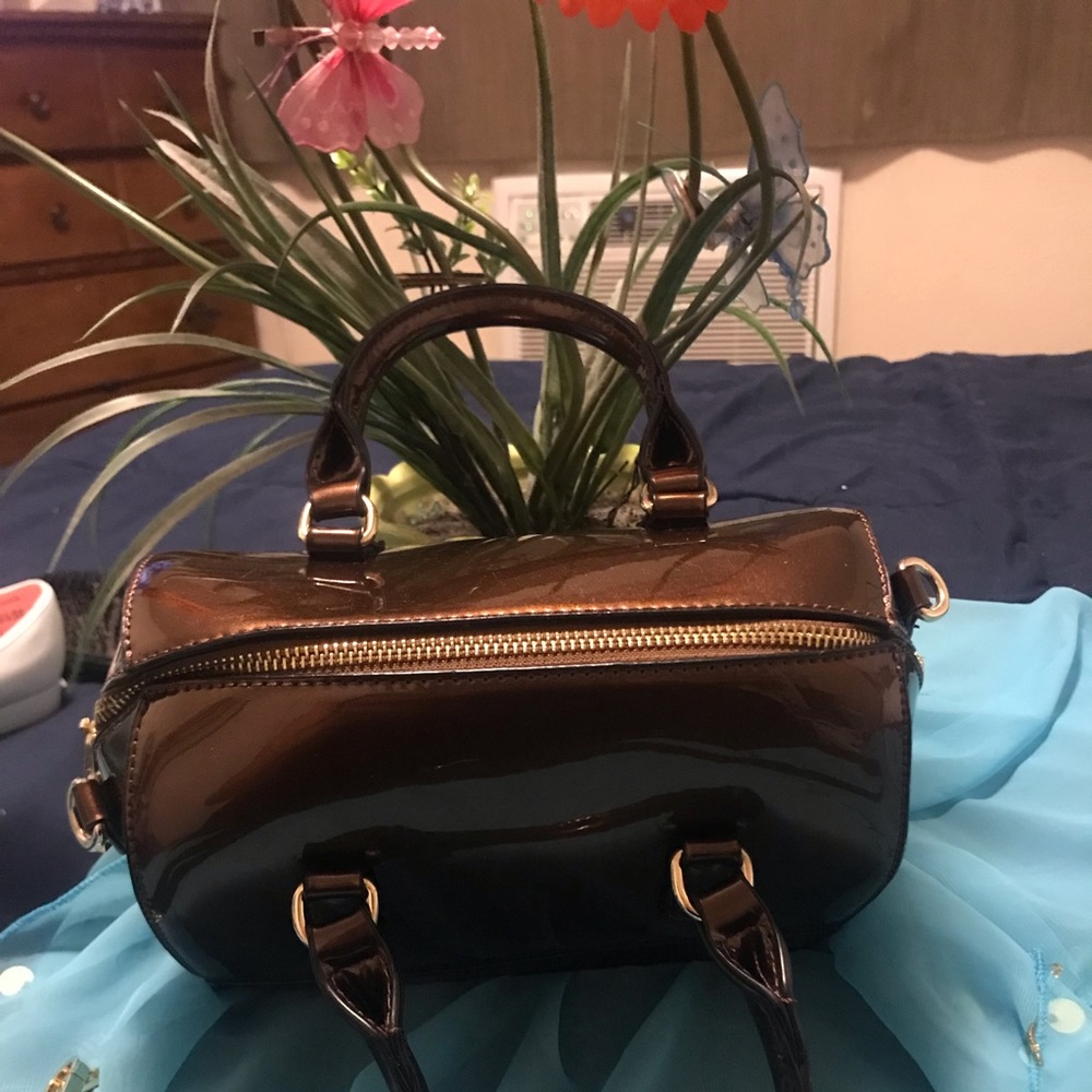 Bolso mini, color Brown. Adjustable cross body - Two interior slit pocket